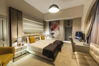 Отель Hotel Edma Александрия Двухместный номер Делюкс с 1 кроватью или 2 отдельными кроватями и балконом-2