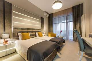 Отель Hotel Edma Александрия Стандартный двухместный номер с 1 кроватью или 2 отдельными кроватями и балконом-7